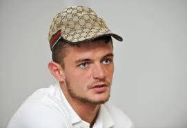 Ik ben niet de echte gert verheyen en ken hem ook niet persoonlijk. Lestienne Zwaar Gestraft Brussel De Standaard Mobile