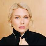 Aisha Emile's Instagram, Twitter & Facebook