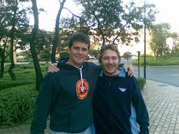 He is often regarded as one of the greatest fast bowlers of all time and the best test bowler of his generation. File Morne Steyn With Bluebulls Fan Jpg Wikipedia