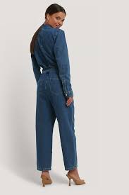 Combinaison fleurie dans les tons de rose. Combinaison Pantalon Jean A Ceinture Bleu Na Kd Fr