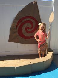 Heart of te fiti moana cupcakes by mama cheaps. Moana Boat Photo Prop Made With Two Cardboard Boxes Craft Paper Bamboo Sticks From The Gardening Section A B Moana Theme Birthday Moana Birthday Moana Boat