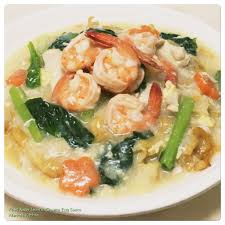 Kuey tiow 1 pkt telur 2 biji tepung ubi 1 tsp garam 1/2 tsp minyak bijan 1 tsp untuk. Fried Kway Teow In Creamy Egg Sauce Marina S Kitchen