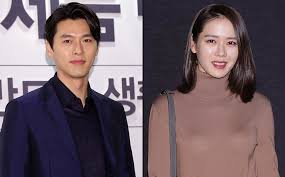 Son ye jin và hyun bin gặp nhau và trở nên thân thiết qua các tác phẩm. Crash Landing On You Actors Hyun Bin Son Ye Jin Are The New Couple In Town Eagles Vine