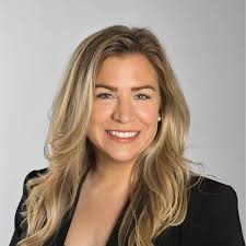 Kelly Imbert's Instagram, Twitter & Facebook