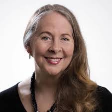 Yvette Blake's Instagram, Twitter & Facebook