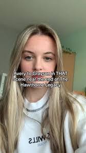 Loren Proctor's Instagram, Twitter & Facebook