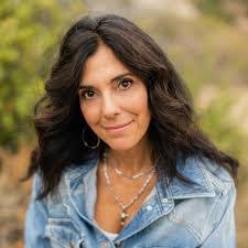 Rena Roberts's Instagram, Twitter & Facebook