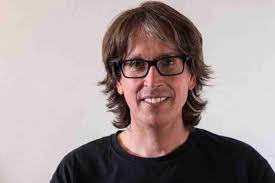 Rafa Marrasé: “A Tarragona aquell que surt del cercle virtuós i vol fer  quelcom diferent, queda aïllat en l'oblit. Tot forma part d'un relat  dissenyat de fa anys”