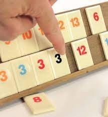 Dec 22, 2019 · si eres aficionado del juego de cartas rummy y el clásico juego de fichas mah jong, entonces seguramente apreciarás rummikub, un juego que reúne a estos dos en un solo paquete cohesivo. Reglas Del Rummi Q Juegos Dilemma
