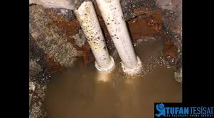 Benim gibi birkaç dairede tüketici mahkemelerine başvurmamız gerektiğini, mütahite yaptırmamız gerektiğini söylüyoruz. Ust Katta Oturan Komsudan Su Akiyor
