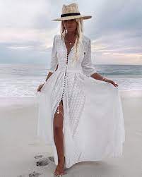 Achetez chez vogeni pour trouver des articles uniques et faits main liés à la robe de plage longue directement chez nos vendeurs. Longue Robe Hippie Blanche Boutonnee Devant Brodure Anglaise La Robe Longue Robe Hippie Robe De Plage Longue Robe Longue