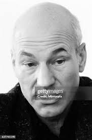 1,005 Star Trek The Next Generation Photos & High Res Pictures