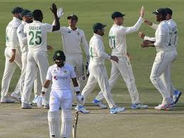 The south african cricket team is currently in pakistan to play two tests and three t20 internationals, commencing from january 26. Pakistan Vs South Africa 1st Test Day 1 Kagiso Rabada Leads South Africa Comeback After Pakistan Bowl Them Out For 220 Cricket News