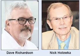 Almont football wins district; remains undefeated