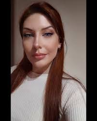 Mariana Giles's Instagram, Twitter & Facebook