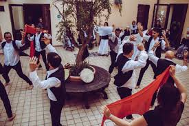 Pizzica salentina a maglie, in provincia di lecce, nel salento (italia), in occasione del mercatino del gusto. Pizzica Spizzica Torna L Evento Tra Danza Musica E Gastronomia Centropagina Cronaca E Attualita Dalle Marche