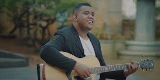intro: a e f#m d a bm e. Chord Dan Lirik Cinta Luar Biasa Andmesh Kamaleng Merdeka Com