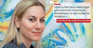 Laura Cheetham's Instagram, Twitter & Facebook