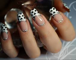 The way of showing love differs in terms of the personality and choice of an individual. Valentine S Day Nail Art Designs Super Hot Ideas Tips And Tricks