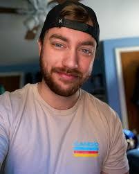 Colleen Pohl's Instagram, Twitter & Facebook