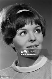 27 Isla Henderson Stock Photos, High-Res Pictures, and Images