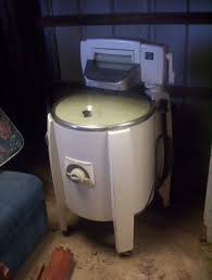 I grew up using a wringer washer. Vintage Speedqueen Wringer Washer For Sale