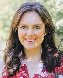 Nicole Healy's Instagram, Twitter & Facebook