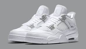 Elephants Make Your Nikes Cooler These Customized Nikes Are Hand Printed With Linoleum Blocks The Blocks A Air Jordans Retro Nike Free Shoes Nike Shoes Women