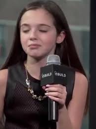 Alexa Nisenson and Alycia