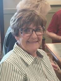 At our monthly meeting to discuss '60'S Alumni Reunion, we borrowed glasses  from Judy so we could see our bill 🤣🤣