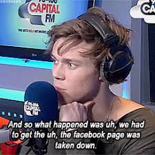 edit 5sos 5 seconds of summer Ashton Irwin michael clifford michael recorded tor naked oh yeh &middot; &quot;What happened to your Facebook, Ashton?&quot; - tumblr_n34ouoN0tQ1ru9ehso6_250