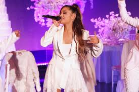 Ariana Grande Scores First Billboard Hot 100 No 1 Single