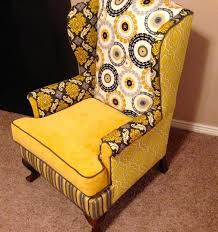 Pin By A Paige Turner On Sofas E Poltronas In 2021 Accent Chairs Chair Upholstered Chairs