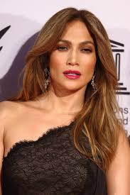 Look Of The Day Jennifer Lopez S Classic Romance Jennifer Lopez Hair Hair Color Light Brown Dark Brown Hair Color