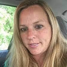 Perla Arriola's Instagram, Twitter & Facebook