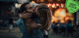 Die liebe macht mich manchmal total krank, ich liege im bett und mach keinen wank. Nach 2 Jahren Immer Noch Kein Ich Liebe Dich Und Ich Brauche Auch Keins Beziehungsweise