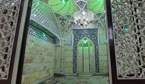 بيت النور.. محراب ومقام للسيدة المعصومة (س)