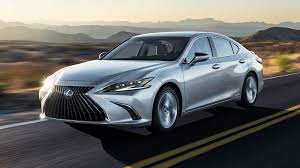 The 2021 lexus es 350 brings along a handful of updates to keep the sedan afresh. 2022 Lexus Es Buyer S Guide Reviews Specs Comparisons