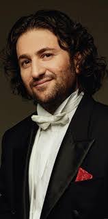 Paul Dante's Instagram, Twitter & Facebook