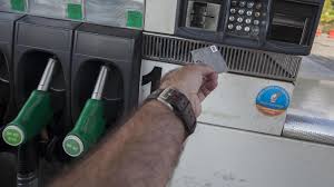 Si votre contrat de carte bancaire l'exige, vous devez avertir votre agence de votre démarche. Gare Aux Arnaques A La Pompe A Essence Dans L Aisne