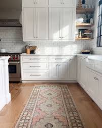 Rangehood Cabinets Shelves Whitekitcheninset Whitekitchencabinets Chromehardware Trendy Farmhouse Kitchen Kitchen Renovation Inset Cabinets