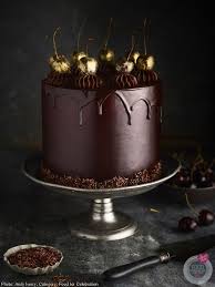 Attractive Birthday Cake For Wife Design Chocolate Cake Foodstyling Chocolate Cake Decoration Chocolate Cake Designs Chocolate Recipes