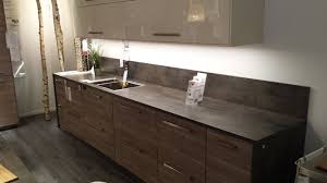 Cuisine Noyer Gris Clair Plan De Travail Effet Beton Cuisine Ikea Cuisine Ikea