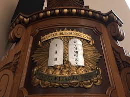 As a catholic follower of christ, i must make an effort to recognize sin in my daily actions, words and the gospels show how important is the forgiveness of our sins. 15 Mortal Sins Catholics Are Missing In Their Confessions Padre Peregrino