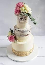Adding fresh flowers to a cake can be complicated. How To Diy Your Cake With Flowers Wedding Ideas Magazine
