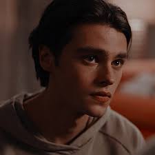 As ginny's neighbor, marcus was one of the first people to meet ginny. ð—²ð—¹ð—¶ð—¼ ð˜„ð—¶ð˜ð—µ ð—½ð˜€ð—± Marcus Ginny Georgia Icons Like Or Reblog If