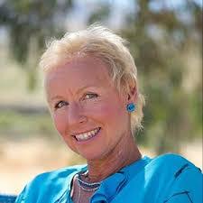 Gina Mayer's Instagram, Twitter & Facebook