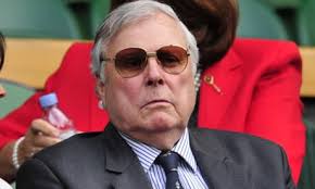 Muirfield loses right to hold Open after voting to remain men-only