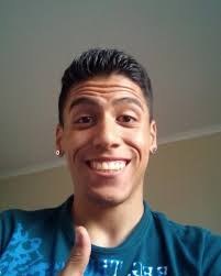 Soy feliz, cada día en realidad lo soy, que difícil fue darme cuenta de  algo tan simple como de que tengo salud, un trabajo, un techo y amor todos  los días. Gracias