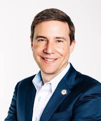 Tim Thacker's Instagram, Twitter & Facebook